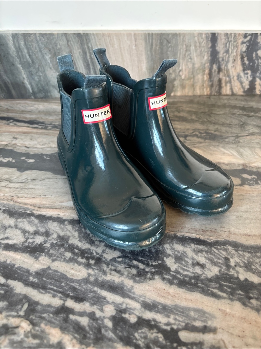 Hunter Kids Short Chelsea Rain Boots in Forest Green